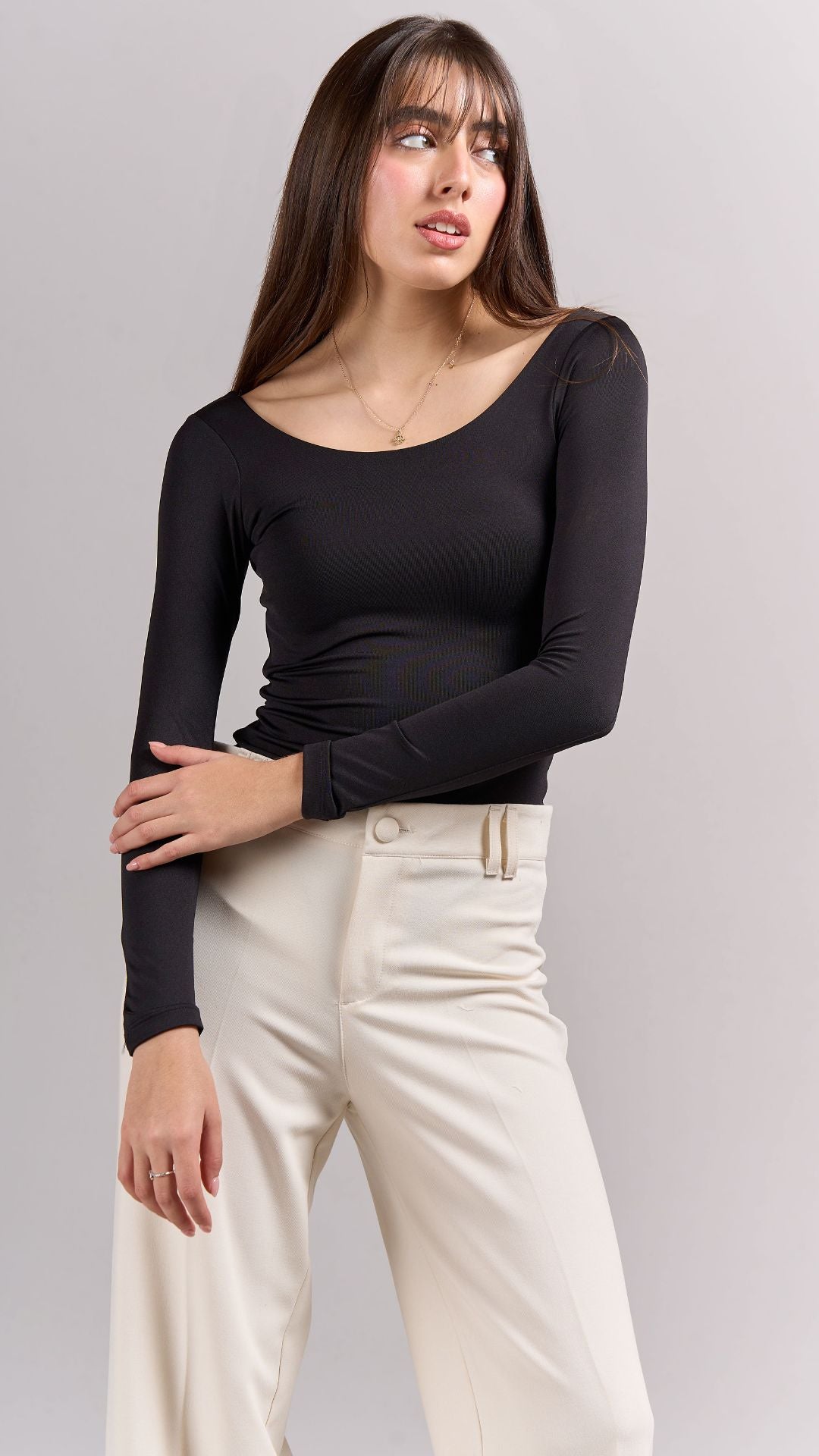 Body cuello redondo Negro