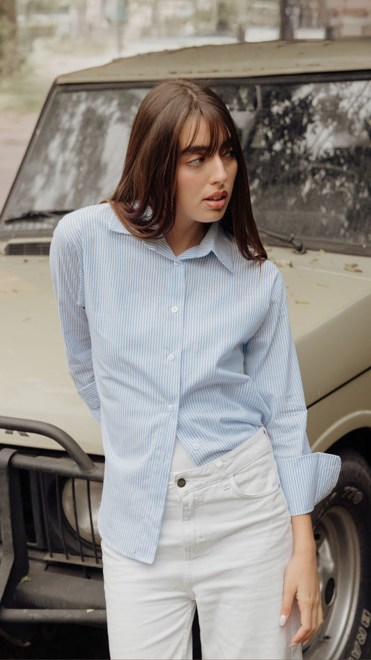 Camisa Clásica Rayas Celestes