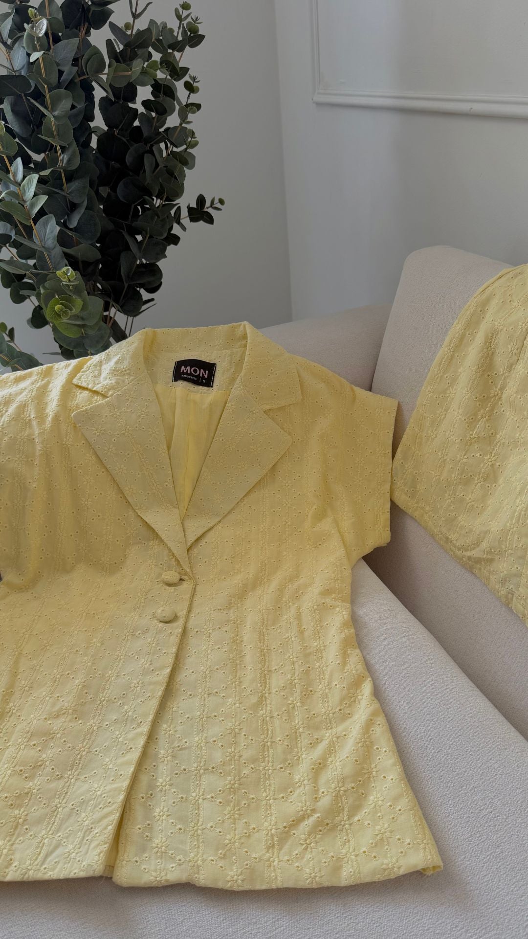 Chaleco Broderi Butter Yellow